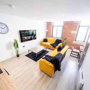  Apartment Fancy 2-bedroom With 2 Bathrooms In Bradford Town Centre